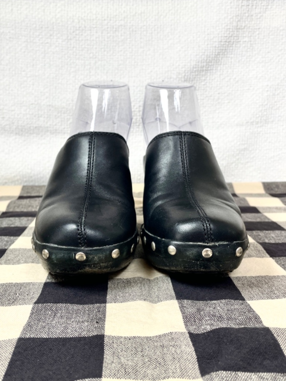 Cherokee VTG Black Leather Studded Platform Clogs, 7.5 Fair Used Condition - Picture 8 of 17
